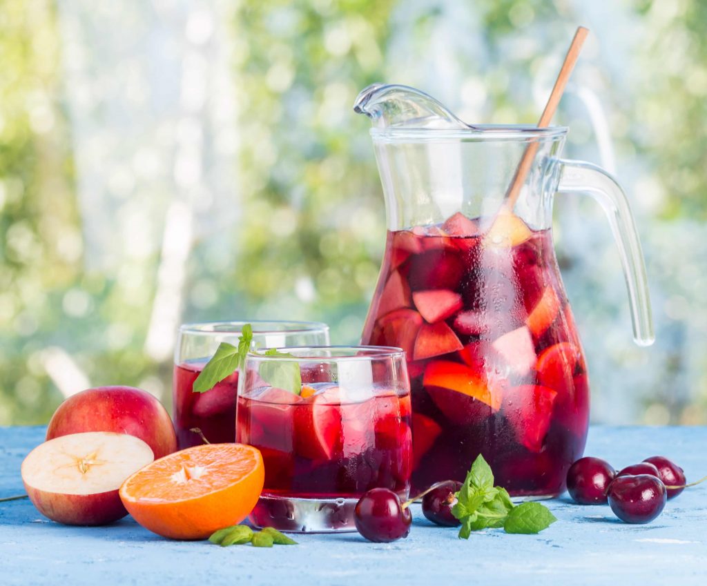 3+1 βήματα για να φτιάξετε την πιο γευστική sangria!